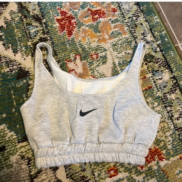 Too small on me - Picture 3 of 3